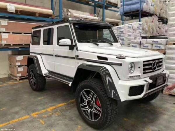 全新款奔驰G500 4X4到店,按下钥匙,感受越野之王的霸气声浪