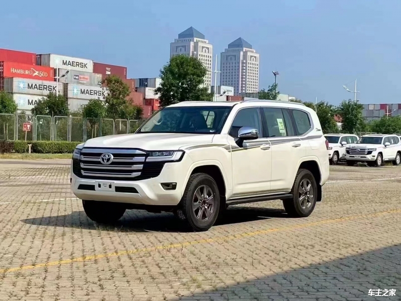 现购FJ酷路泽中东版享23万优惠 欢迎试乘试驾